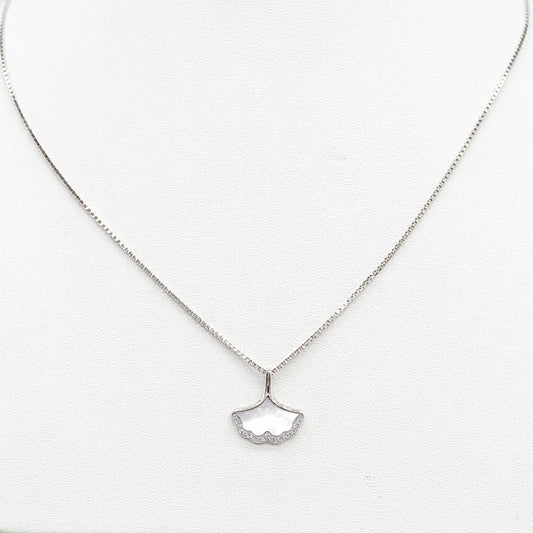 Silver Shell Fan Pendant Necklace